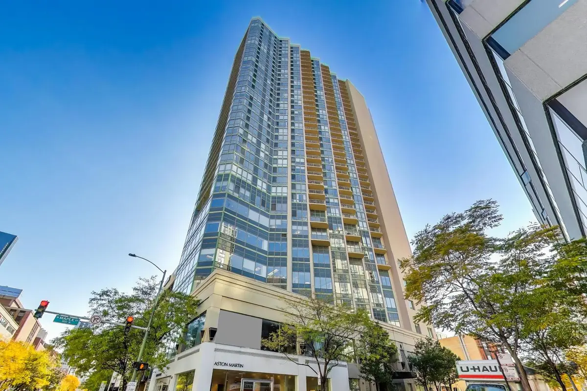 111 W Maple Street #2803, Chicago, IL 60610 - Image #1