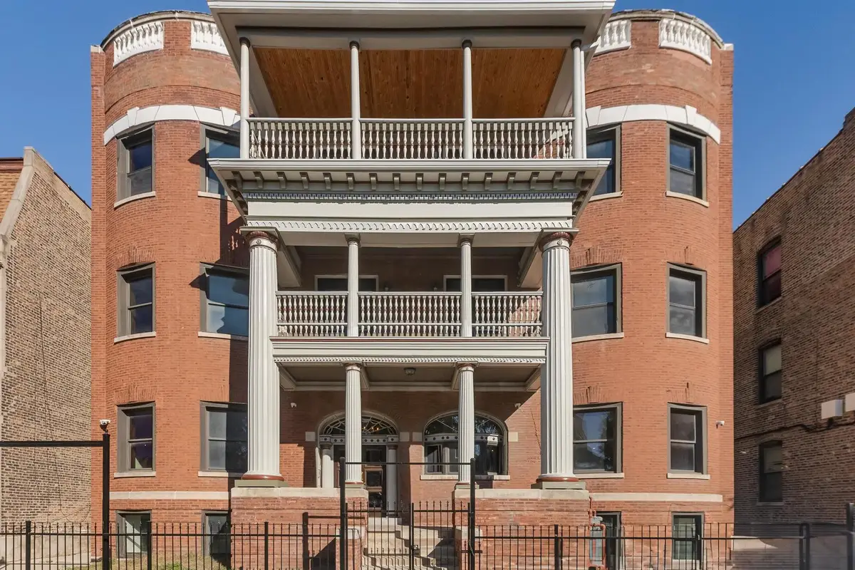 446 E 48th Street #3E, Chicago, IL 60615 - Image #1