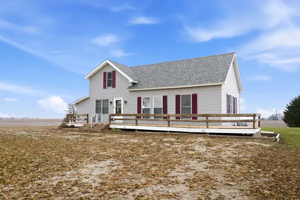 901 Hermann Road, Lee, IL 60530