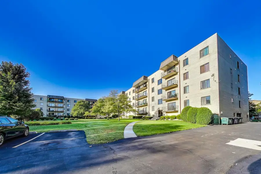 5840 W 104th Street #209, Oak Lawn, IL 60453 - Image #3