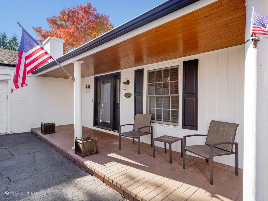 2S386 Seneca Drive, Wheaton, IL 60189 - Image #3