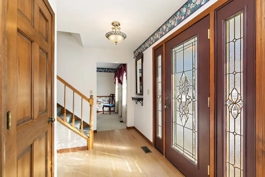 716 Surrey Lane, Sleepy Hollow, IL 60118 - Image #3