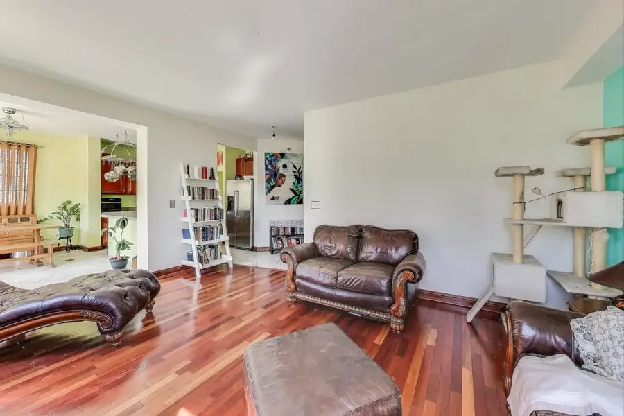 345 W Asbury Drive, Round Lake, IL 60073 - Image #3