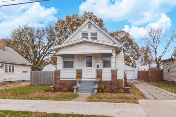 1515 W Market Street, Bloomington, IL 61701