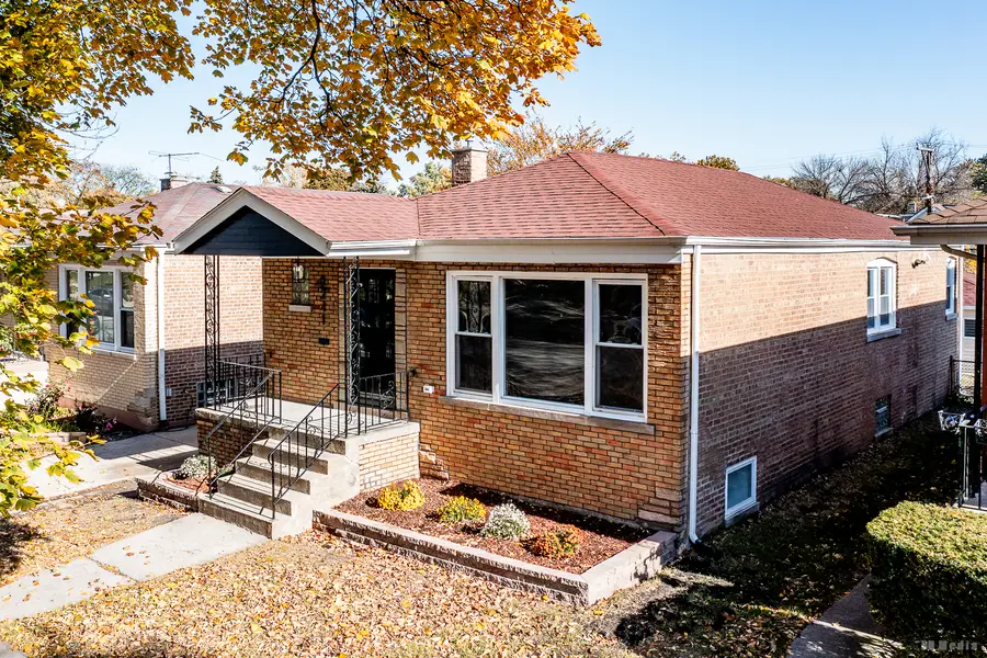 9241 S Kingston Avenue, Chicago, IL 60617 - Image #2