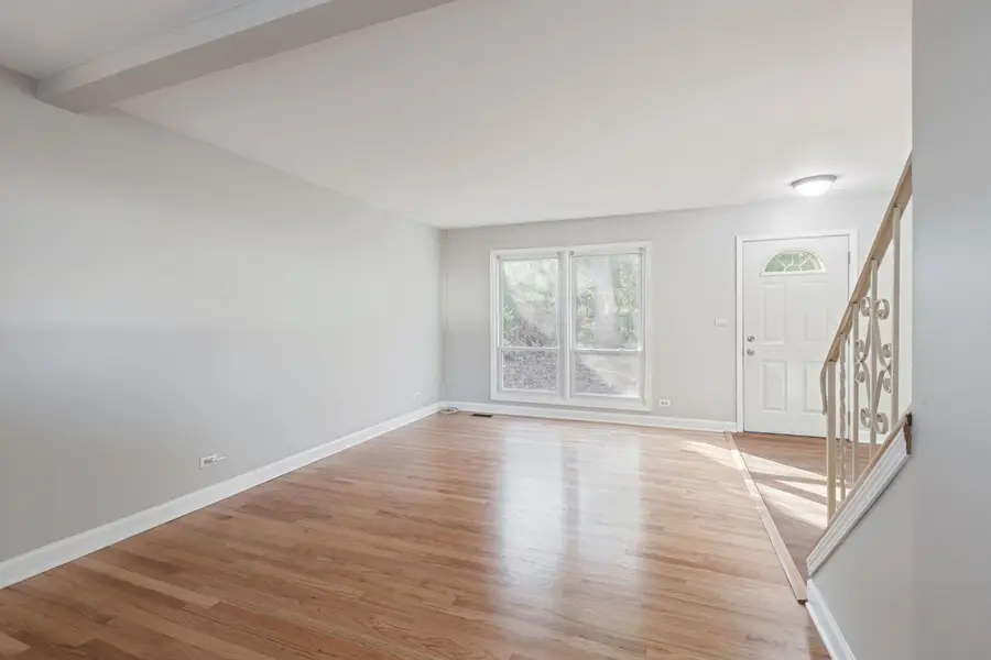 Address Withheld By Seller, Streamwood, IL 60107 - Image #3