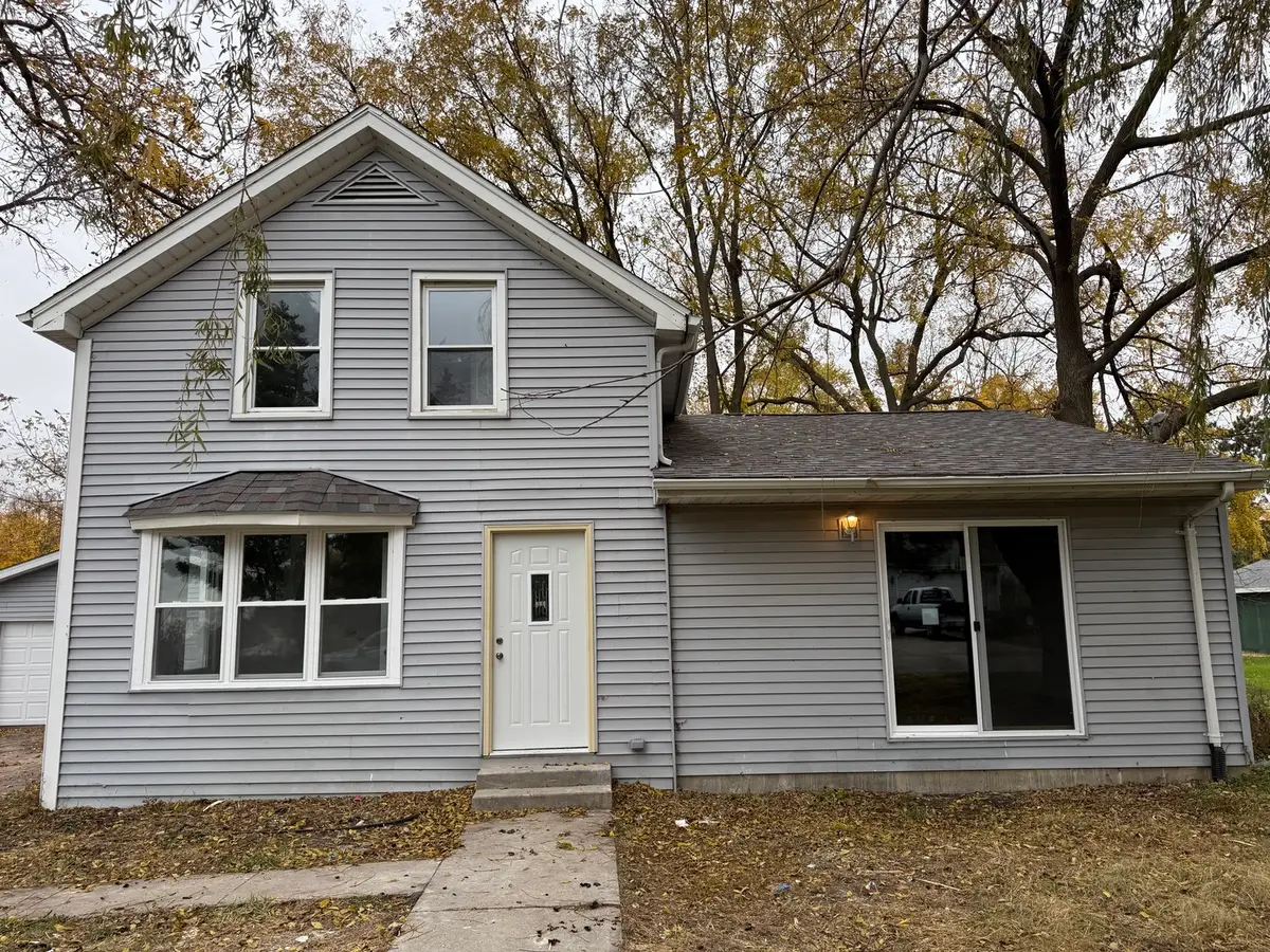 102 8th Avenue, Mendota, IL 61342 - Image #1