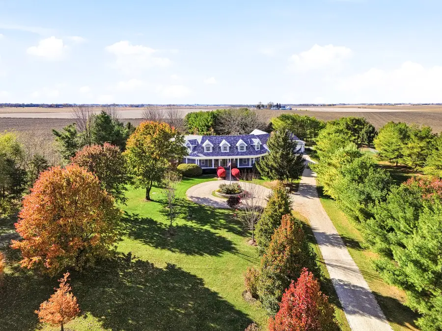 10731 Somonauk Road, Hinckley, IL 60520 - Image #2