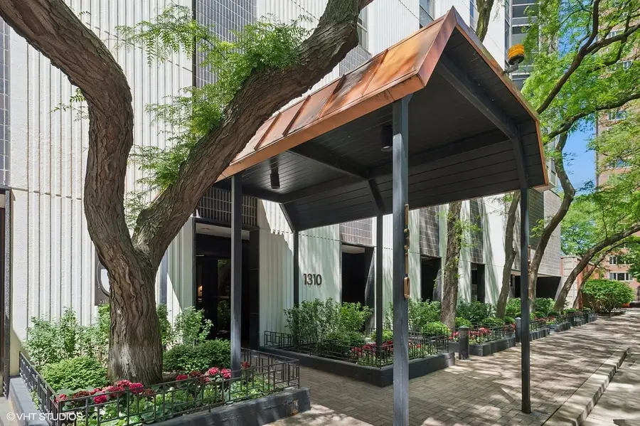 1310 N Ritchie Court #24BC, Chicago, IL 60610 - Image #3