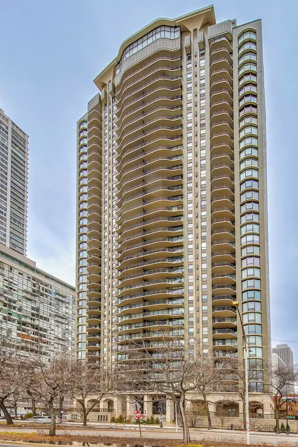 1040 N Lake Shore Drive #12B, Chicago, IL 60611