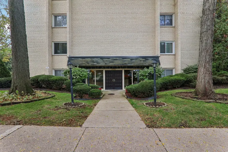 8650 Ferris Avenue #203, Morton Grove, IL 60053 - Image #2