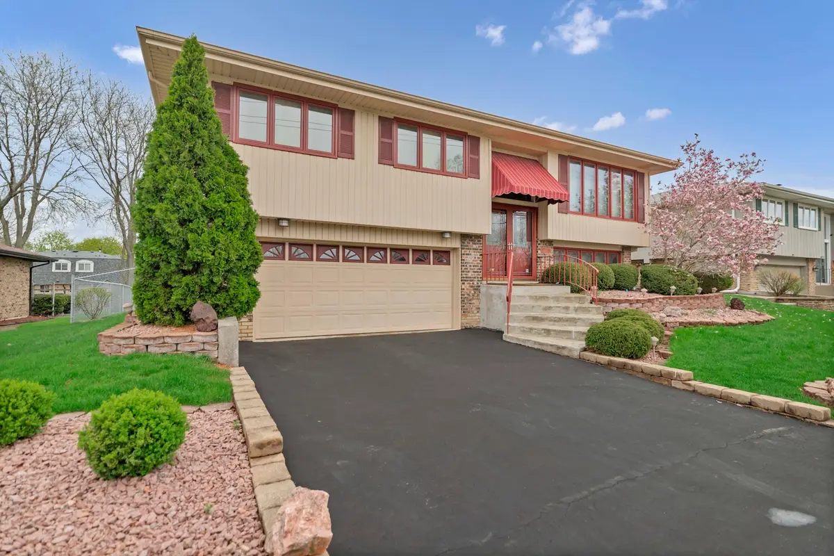 8532 W 107th Street, Palos Hills, IL 60465 - #1