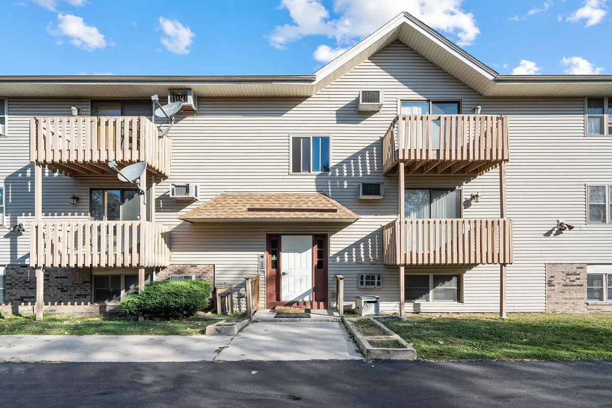 1521 Pioneer Road #7, Crest Hill, IL 60403 - Image #1