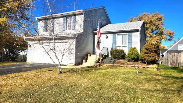 4 Aspen Court, Streamwood, IL 60107