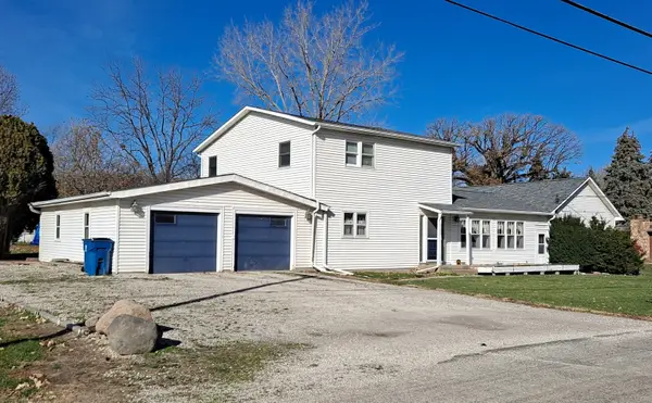 2585 E 450th Road, Oglesby, IL 61348
