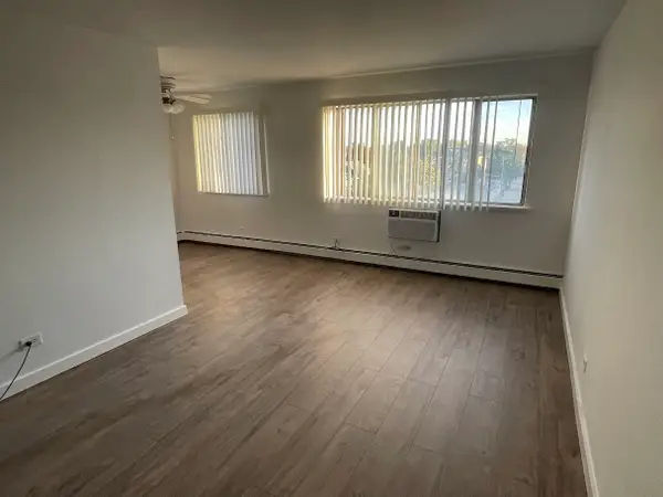 7650 W Altgeld Street #403, Elmwood Park, IL 60707