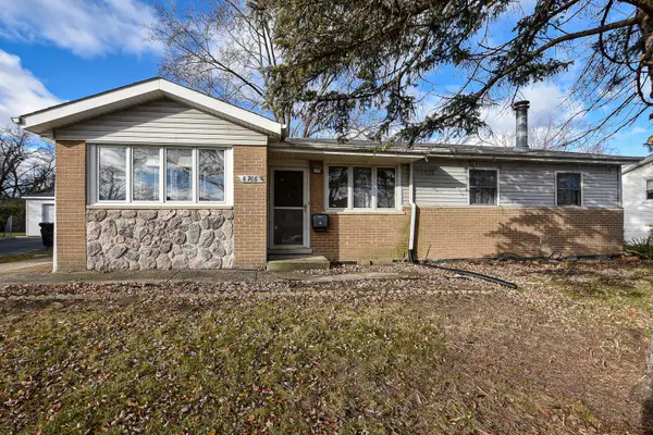 8766 S 83rd Court, Hickory Hills, IL 60457