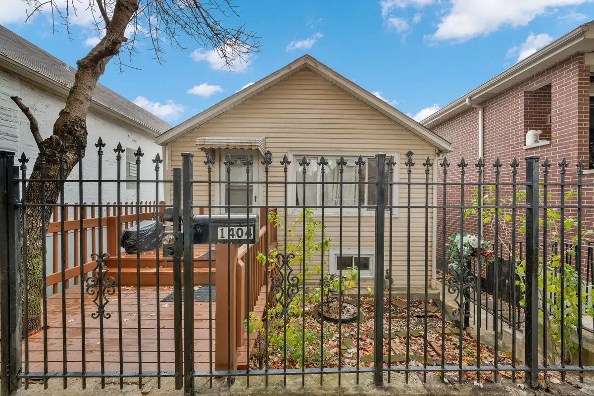 1404 W Fuller Street, Chicago, IL 60608 - Image #1