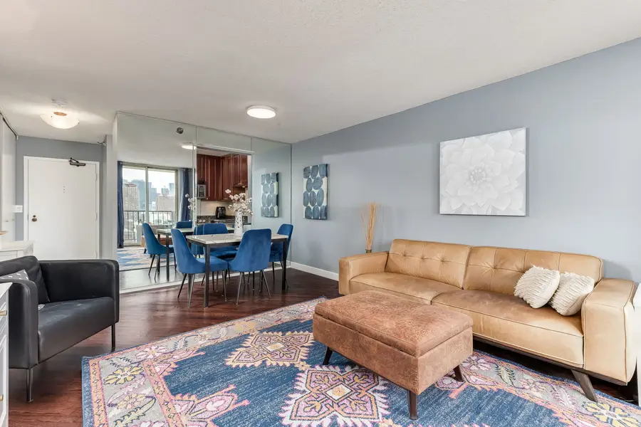 1212 N La Salle Drive #2303, Chicago, IL 60610 - Image #3