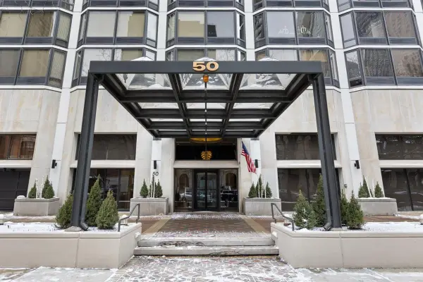 Address Withheld By Seller, Chicago, IL 60611