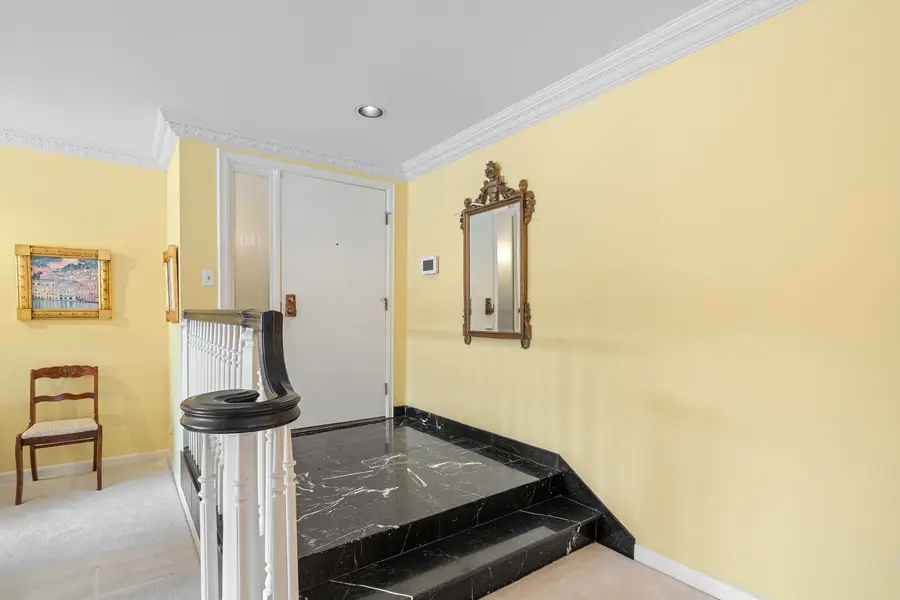 3 Oak Brook Club Drive #E207, Oak Brook, IL 60523 - Image #3