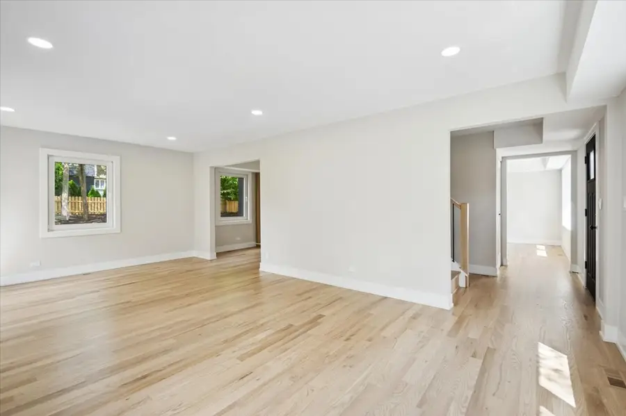 303 Cedarbrook Road, Naperville, IL 60565 - Image #3