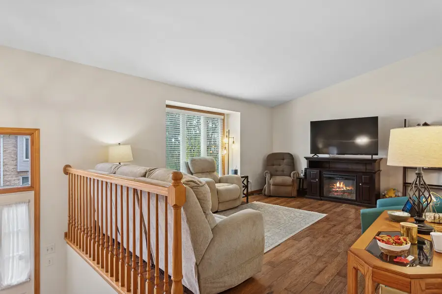 11149 Saratoga Drive, Orland Park, IL 60467 - Image #3