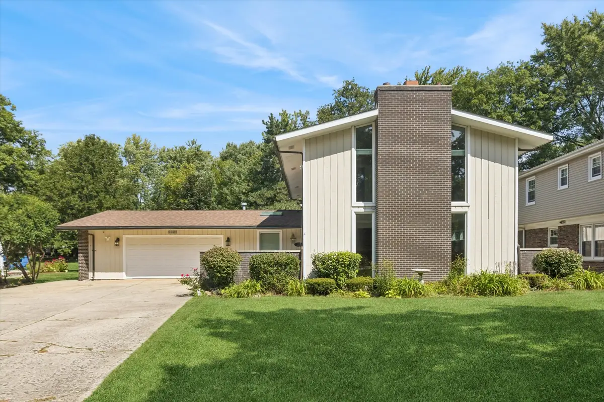 1136 Barneswood Drive, Downers Grove, IL 60515 - Image #1