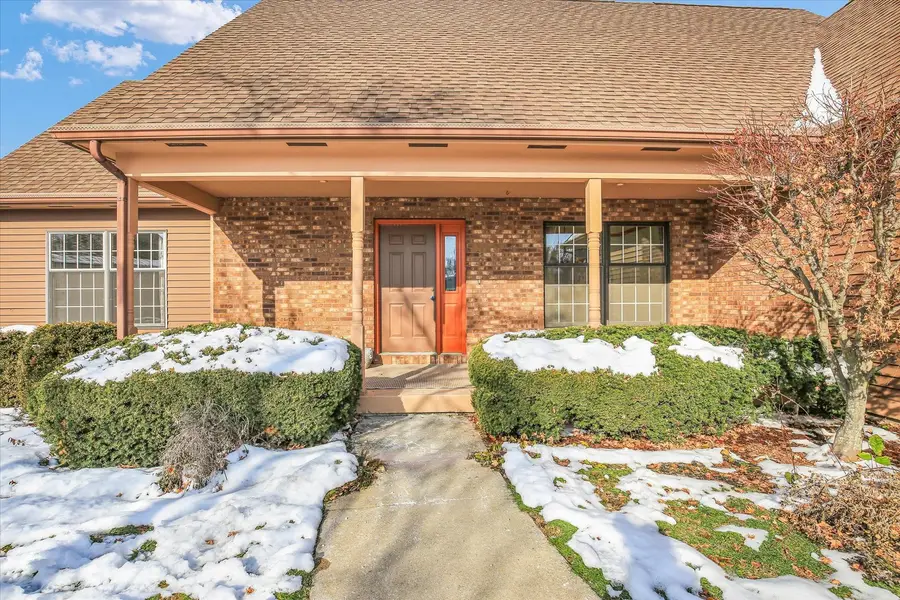 2002 O Donnell Drive, Champaign, IL 61821 - Image #3