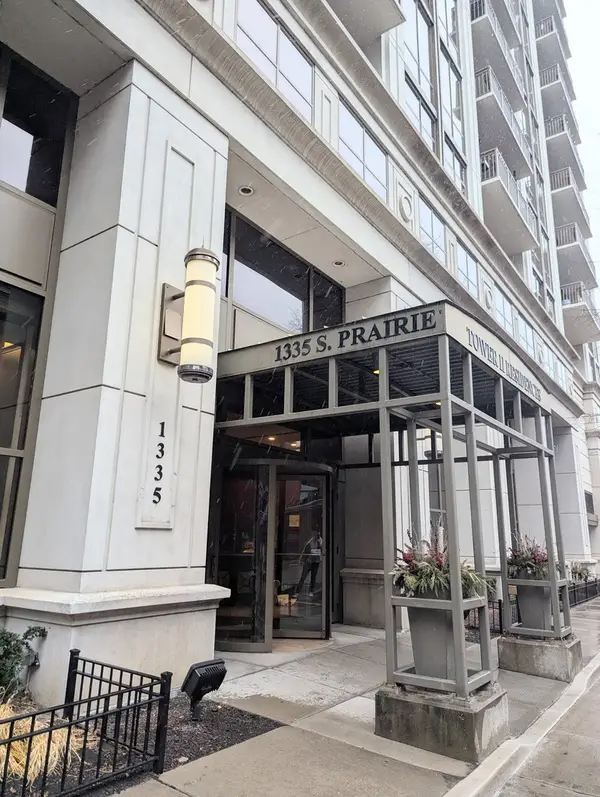 1335 S Prairie Avenue #1609, Chicago, IL 60605