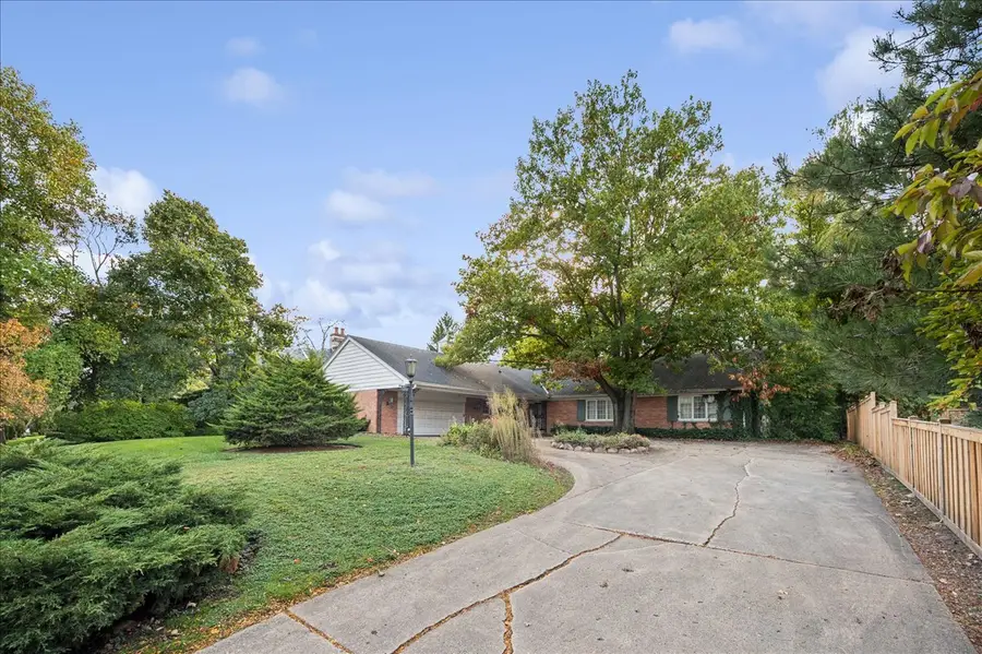 1080 Hillcrest Road, Glencoe, IL 60022 - Image #2