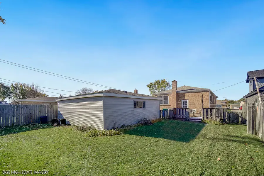 8121 Mcvicker Avenue, Burbank, IL 60459 - #3