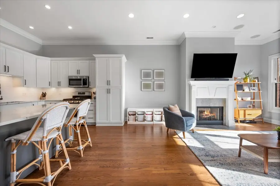 2142 W Roscoe Street #3D, Chicago, IL 60618 - Image #3