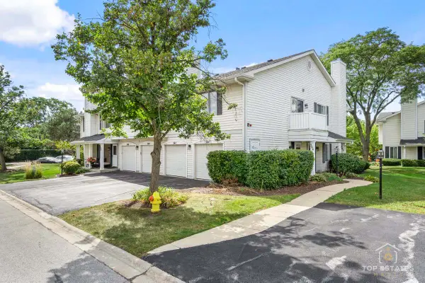 564 Willowcreek Court, Clarendon Hills, IL 60514