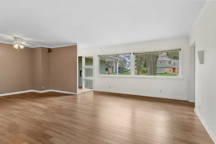 143 S Buell Avenue, Aurora, IL 60506 - #3