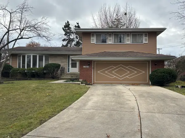 1305 W Mulberry Lane, Arlington Heights, IL 60005