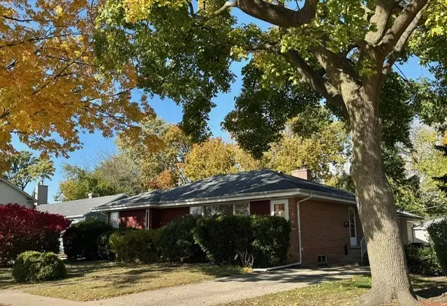 714 E Thacker Street, Des Plaines, IL 60016 - Image #1