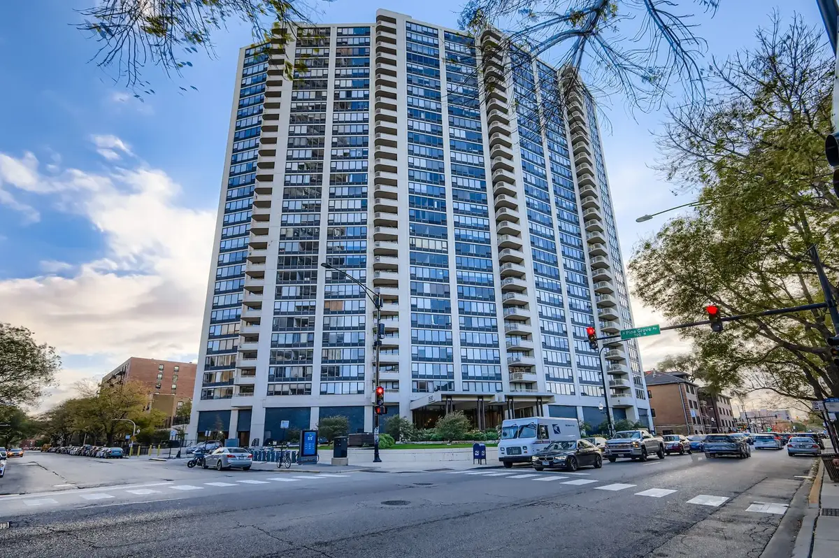 3930 N Pine Grove Avenue #1002, Chicago, IL 60613 - Image #1