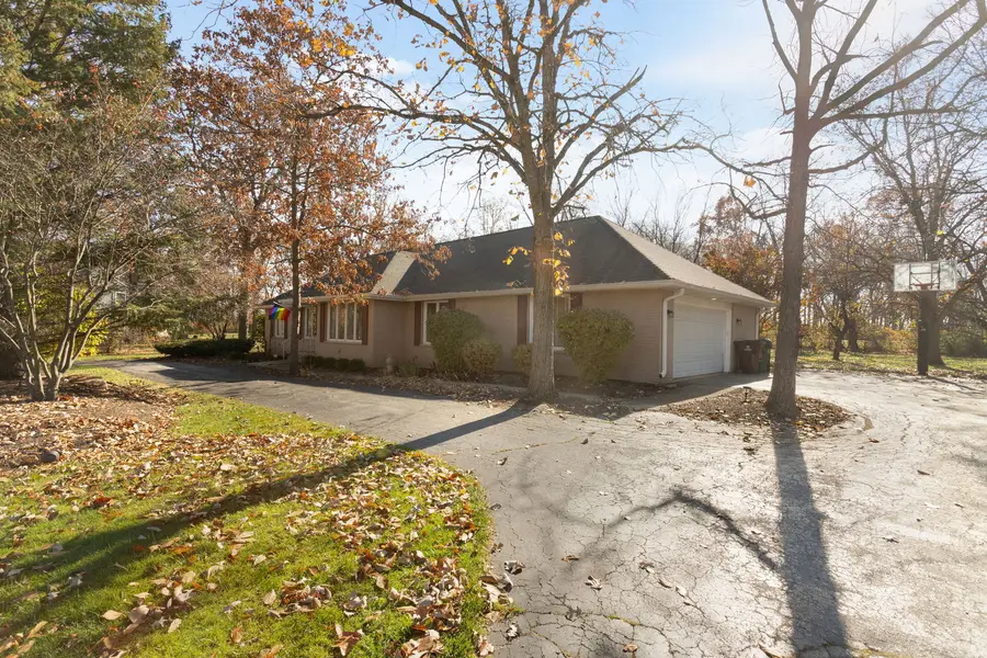 864 Saint Andrews Way, Frankfort, IL 60423 - Image #2