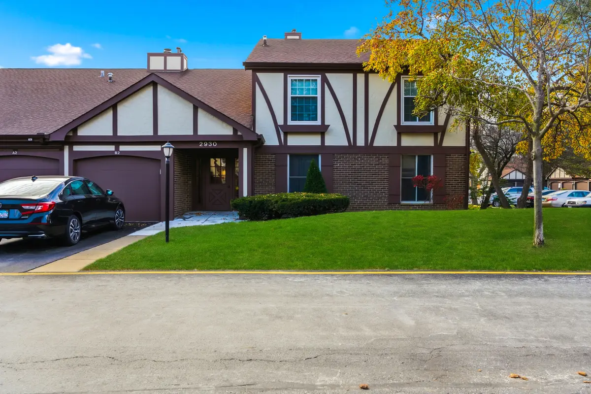 2930 Northampton Drive #A2, Rolling Meadows, IL 60008 - Image #1