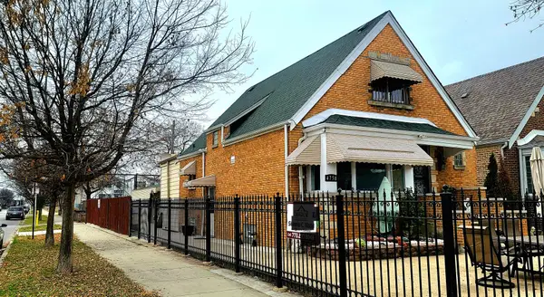 4758 S Campbell Avenue, Chicago, IL 60632