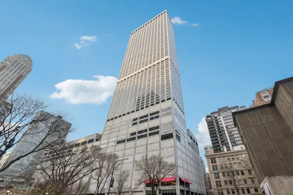 180 E Pearson Street #4202, Chicago, IL 60611