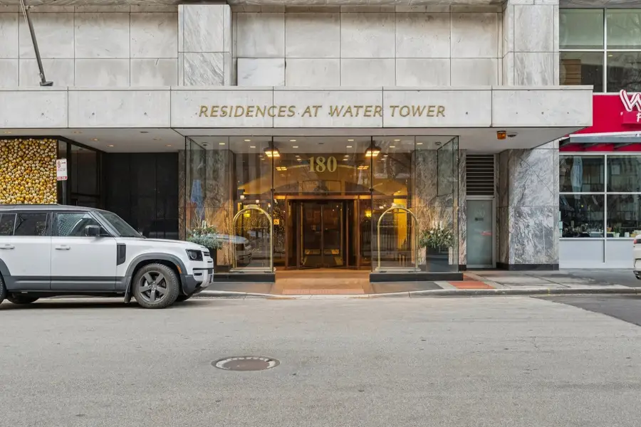 180 E Pearson Street #4202, Chicago, IL 60611 - Image #3