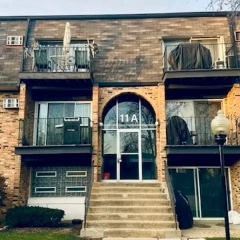 11A E Dundee Quarter Drive #205, Palatine, IL 60074 - Image #1