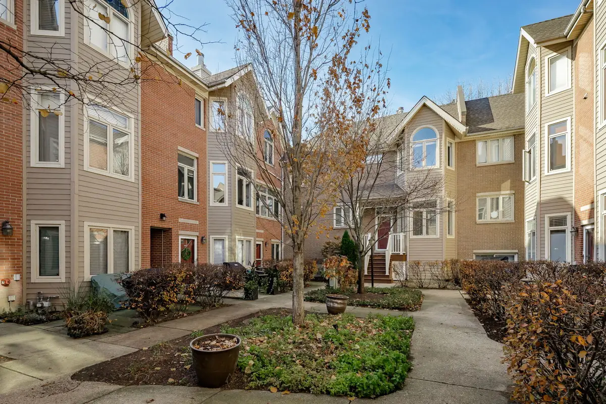 1251 W Fletcher Street #J, Chicago, IL 60657 - #1