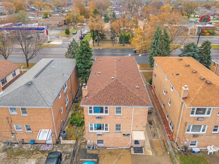 6048 W 79th Street, Burbank, IL 60459 - Image #2