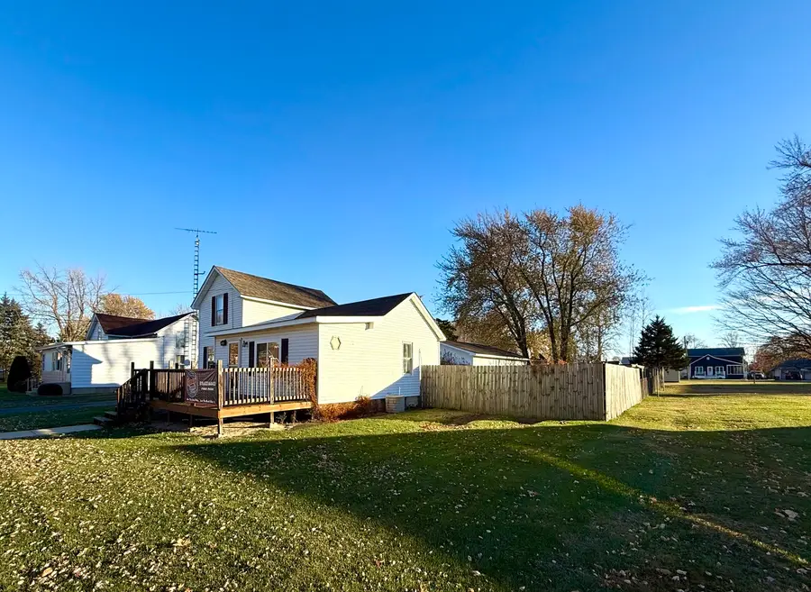 359 Wyoming Avenue, Paw Paw, IL 61353 - Image #3