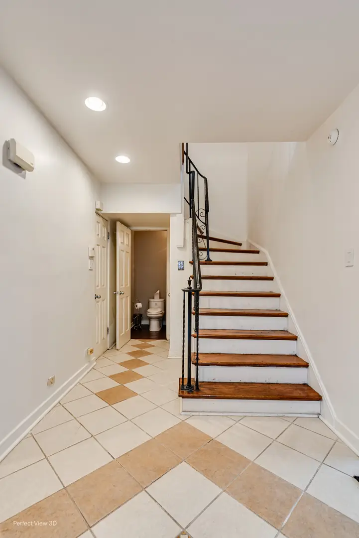 6726 S Merrill Avenue, Chicago, IL 60649 - Image #2