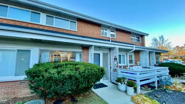 2633 Hawthorne Lane #B, Flossmoor, IL 60422