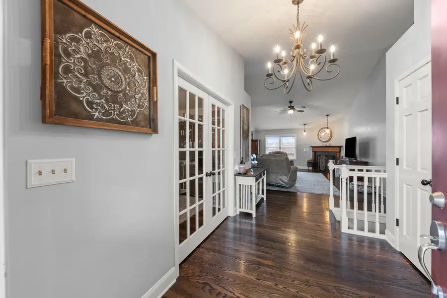 1120 Oxford Circle, Sycamore, IL 60178 - Image #2